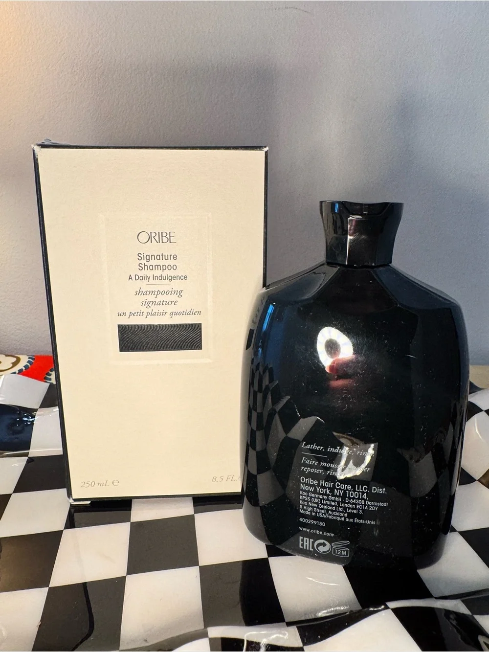 Oribe Signature Shampoo - Black Bottle Brand New With Box